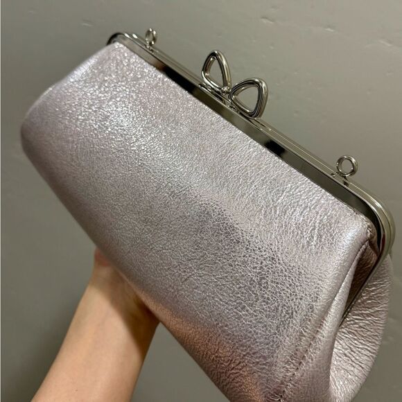 Metallic Pink Cowhide Leather Bowknot Shaped Kisslock Baguette Bag & Multi Use - Picture 9 of 16